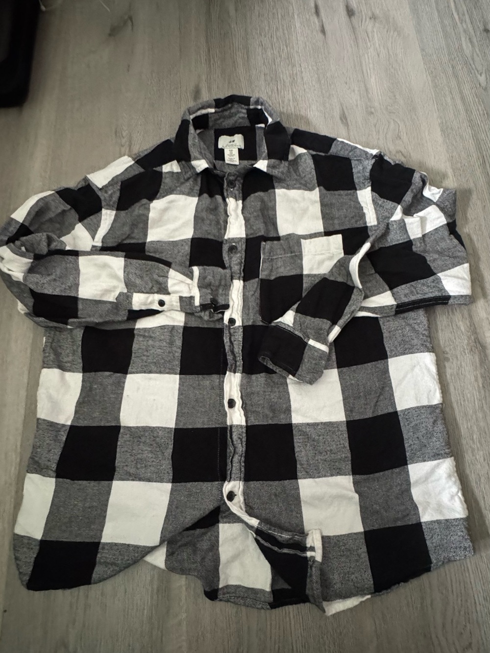 H&M Black & White Buffalo Check Button-Down Shirt